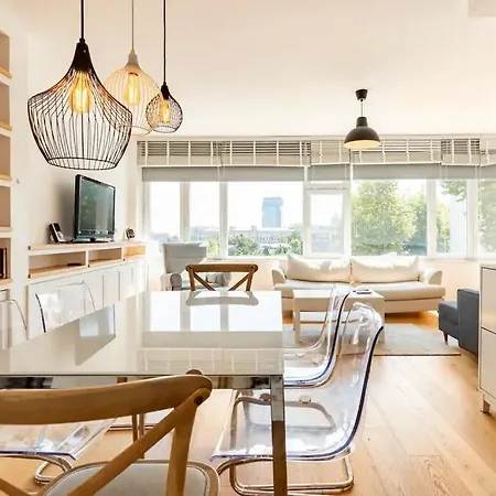 شقة 4 Bedroom Spacious In Nisantasi *